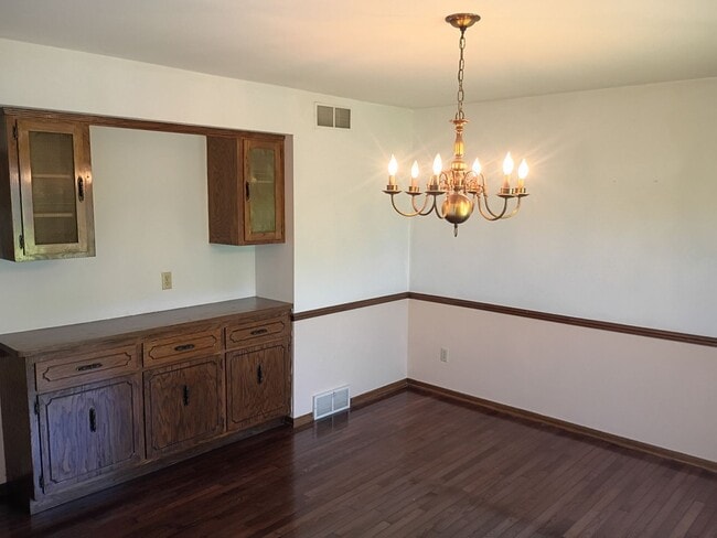 Building Photo - 20550 Coventry Dr