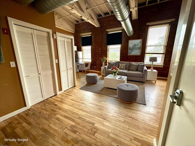 Foto del edificio - 325 Lafayette St