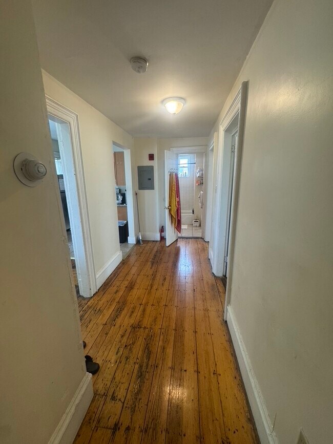 Foto del edificio - 227 Roxbury St