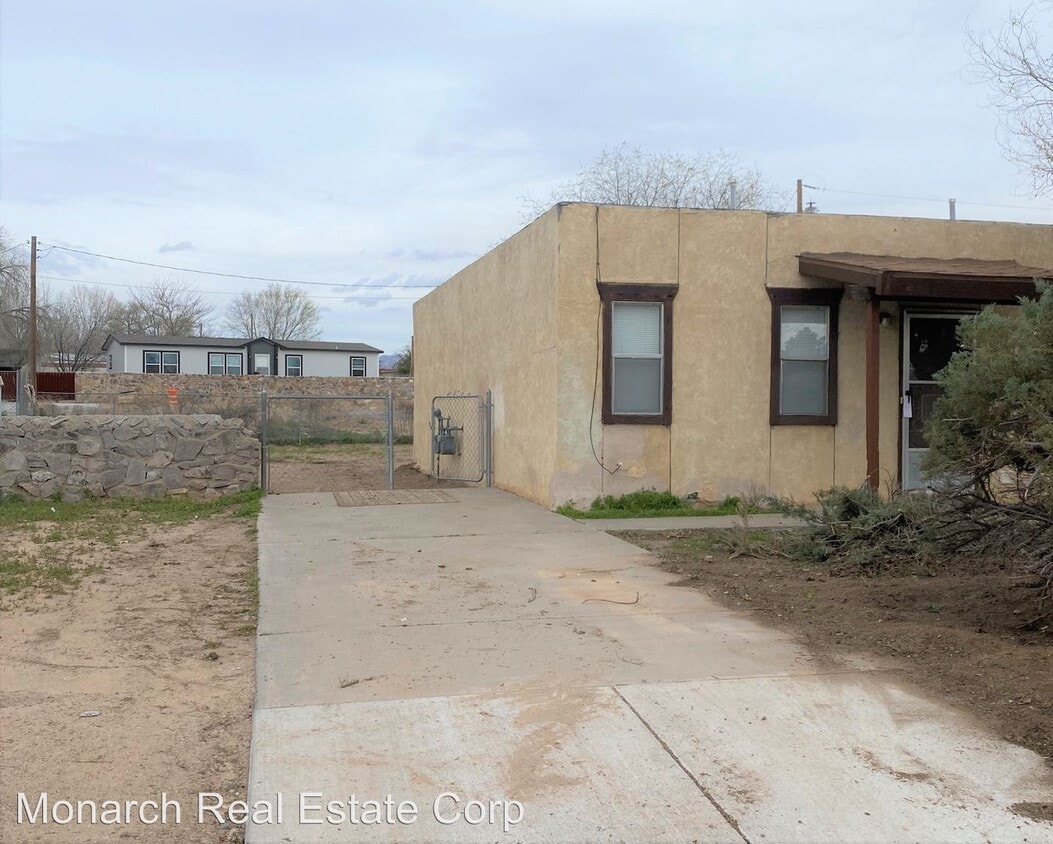 307 Terry Dr, Las Cruces, NM 88007 Apartment for Rent in Las Cruces, NM