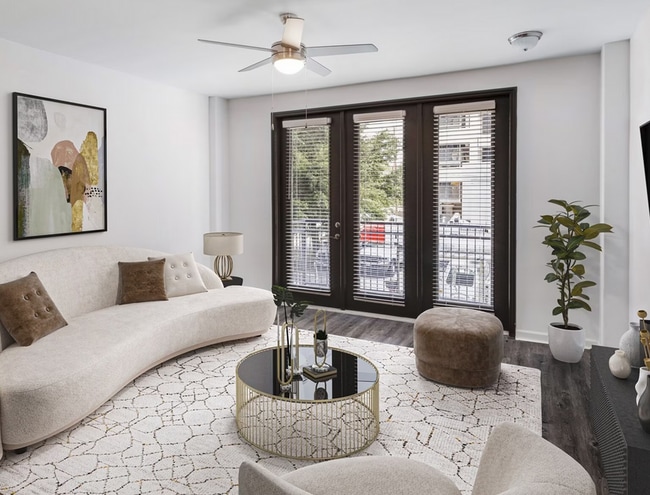 Foto del edificio - 300 W 3rd St