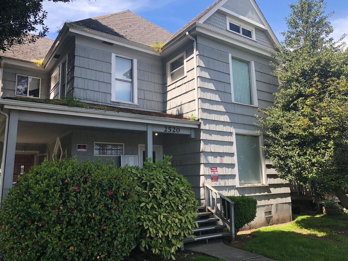 2526 Wetmore Ave Unit 03, Everett, WA 98201 Room for Rent in Everett