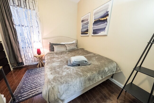 Foto del edificio - 5 W 101st St