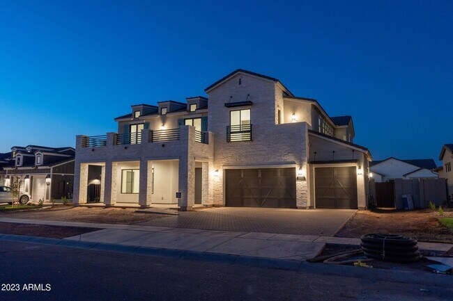 Building Photo - 3934 E Sagebrush St