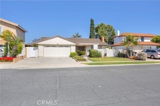 Building Photo - 15392 Maryknoll St