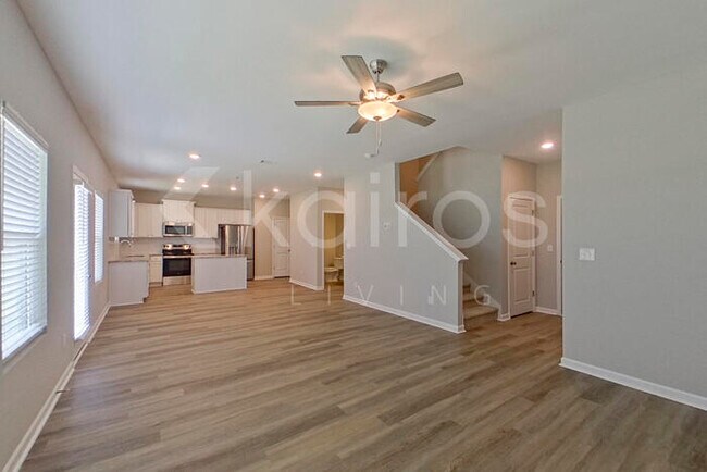 Building Photo - 123 Williams Ln