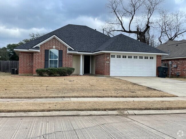 Building Photo - 1670 Williamsburg Dr