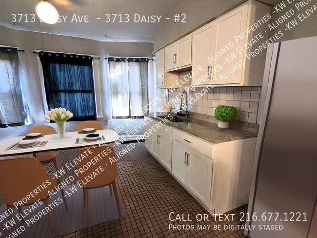Building Photo - 3713 Daisy Ave