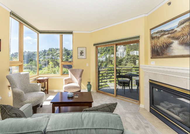 Building Photo - One bedroom condo in The Legends located i...