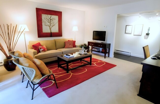 Building Photo - Woodlake