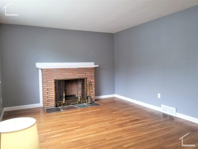 Foto del edificio - 8 Mount Vernon Pl