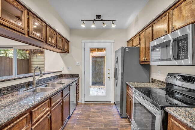 Foto del edificio - 2086 Augusta Dr