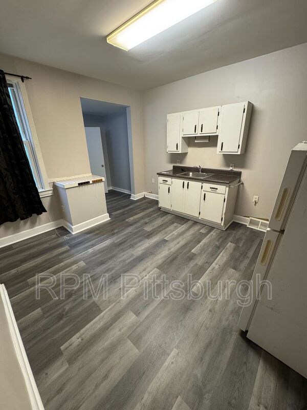 Foto del edificio - 122 Earl St