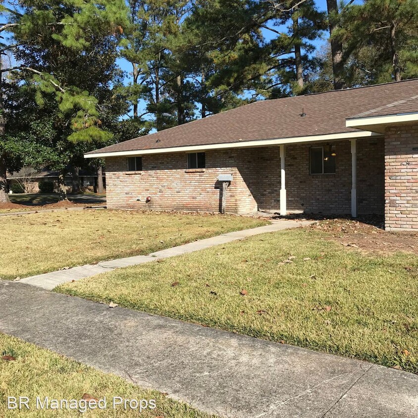 Primary Photo - 5 br, 3 bath House - 1702 S. Park Ave.