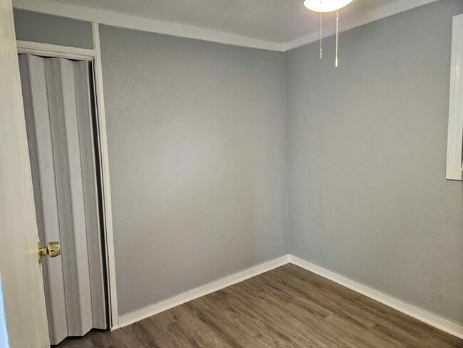 Foto del edificio - 1109 E Okaloosa Ave