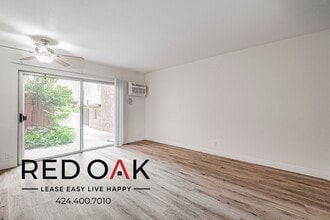 Building Photo - 15005 Sherman Way