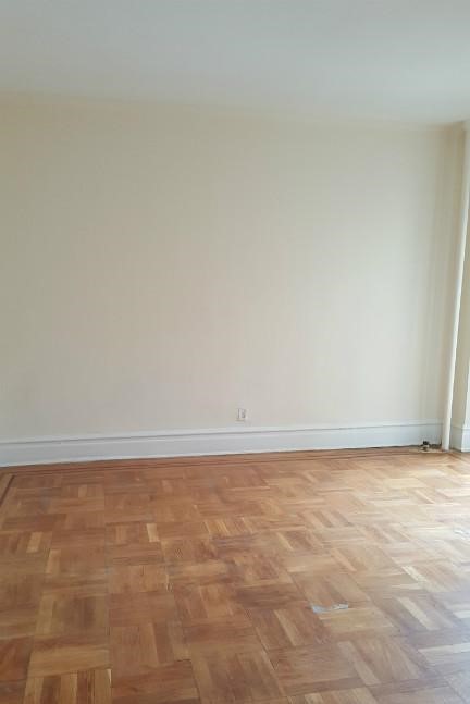 Foto principal - 11921 Metropolitan Ave