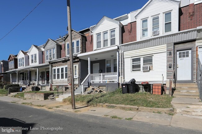 Building Photo - 6053 Allman St