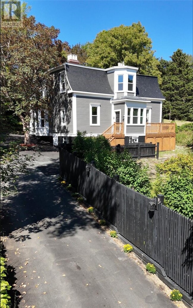 Building Photo - 146 Hamilton Ave