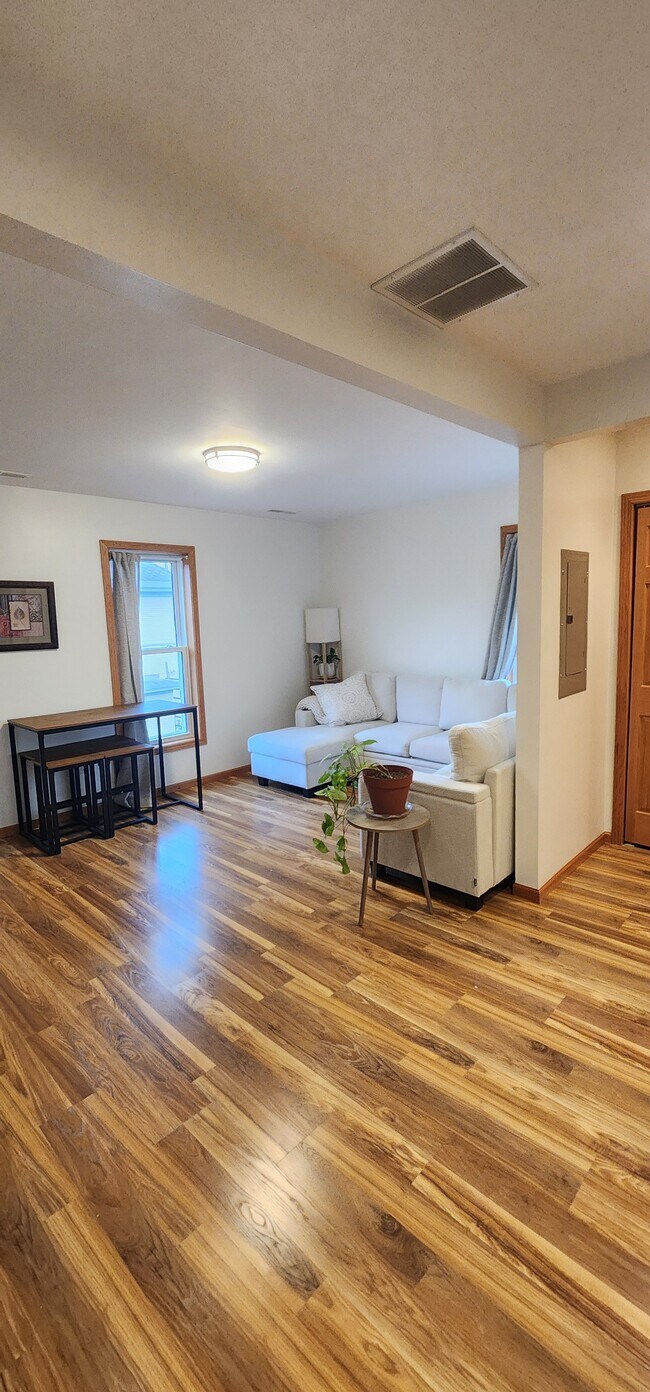 Foto del edificio - 715 W Wabasha St