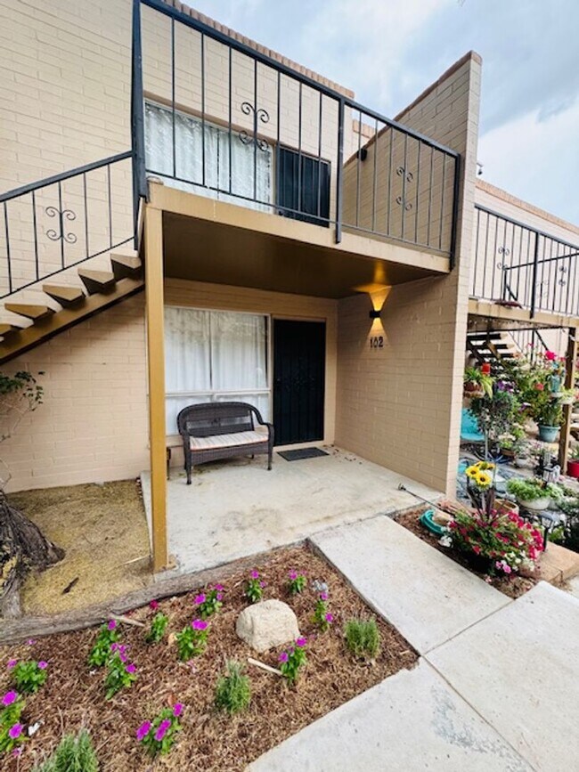 Building Photo - Sunnyslope Apartments