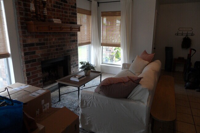 Foto del edificio - 1120 Fairhaven Dr