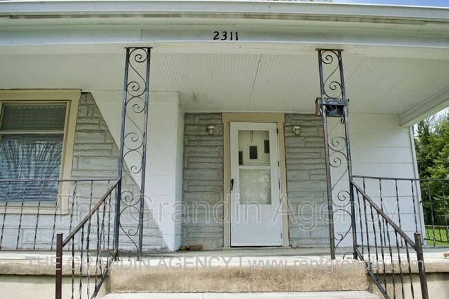 Building Photo - 2311 Hanover Ave NW