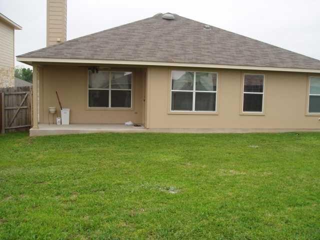 Foto del edificio - 1600 Melissa Oaks Ln