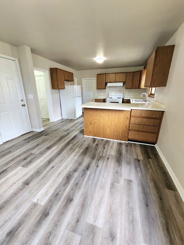 Primary Photo - Birch St Duplex