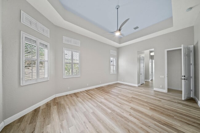 Foto del edificio - 104 NW Rockbridge Ct