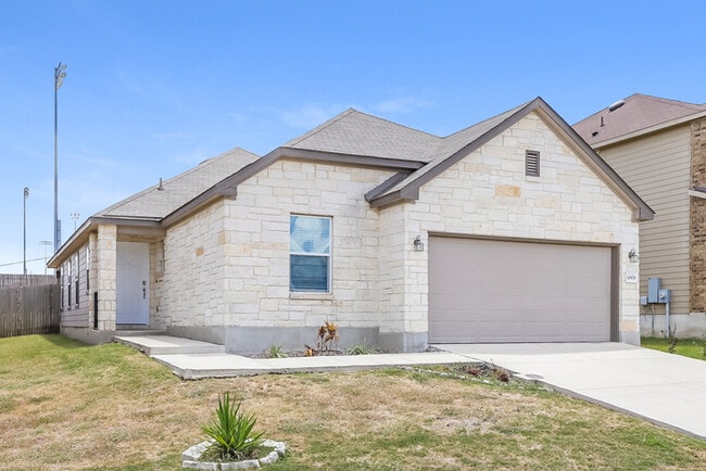 Building Photo - 6806 Slaton Fields