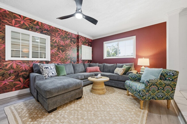 Foto del edificio - 1111 67th St NW