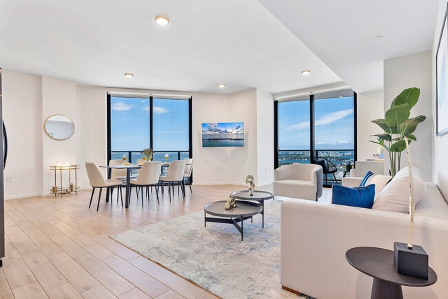 Building Photo - 398 NE 5th St