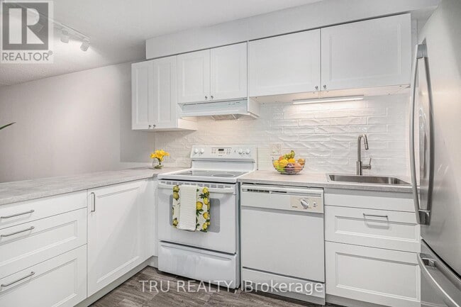 Building Photo - 6603 Bilberry Dr