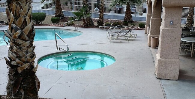 Building Photo - 198 Bastrop St