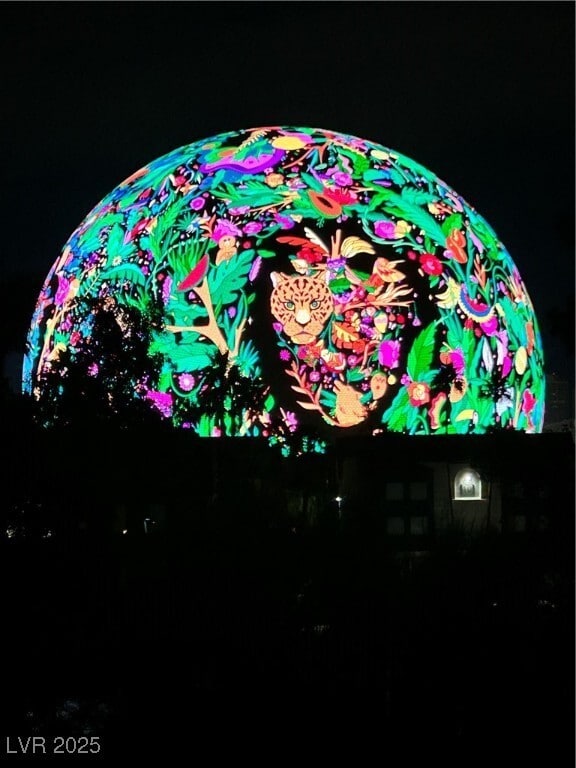 Building Photo - 230 E Flamingo Rd