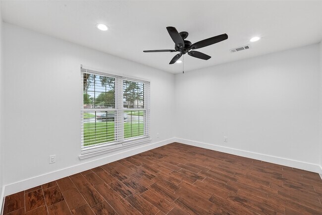 Foto del edificio - 2018 Village Ct Ln