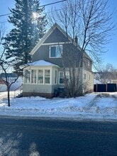 Building Photo - 721 N 7th Ave E