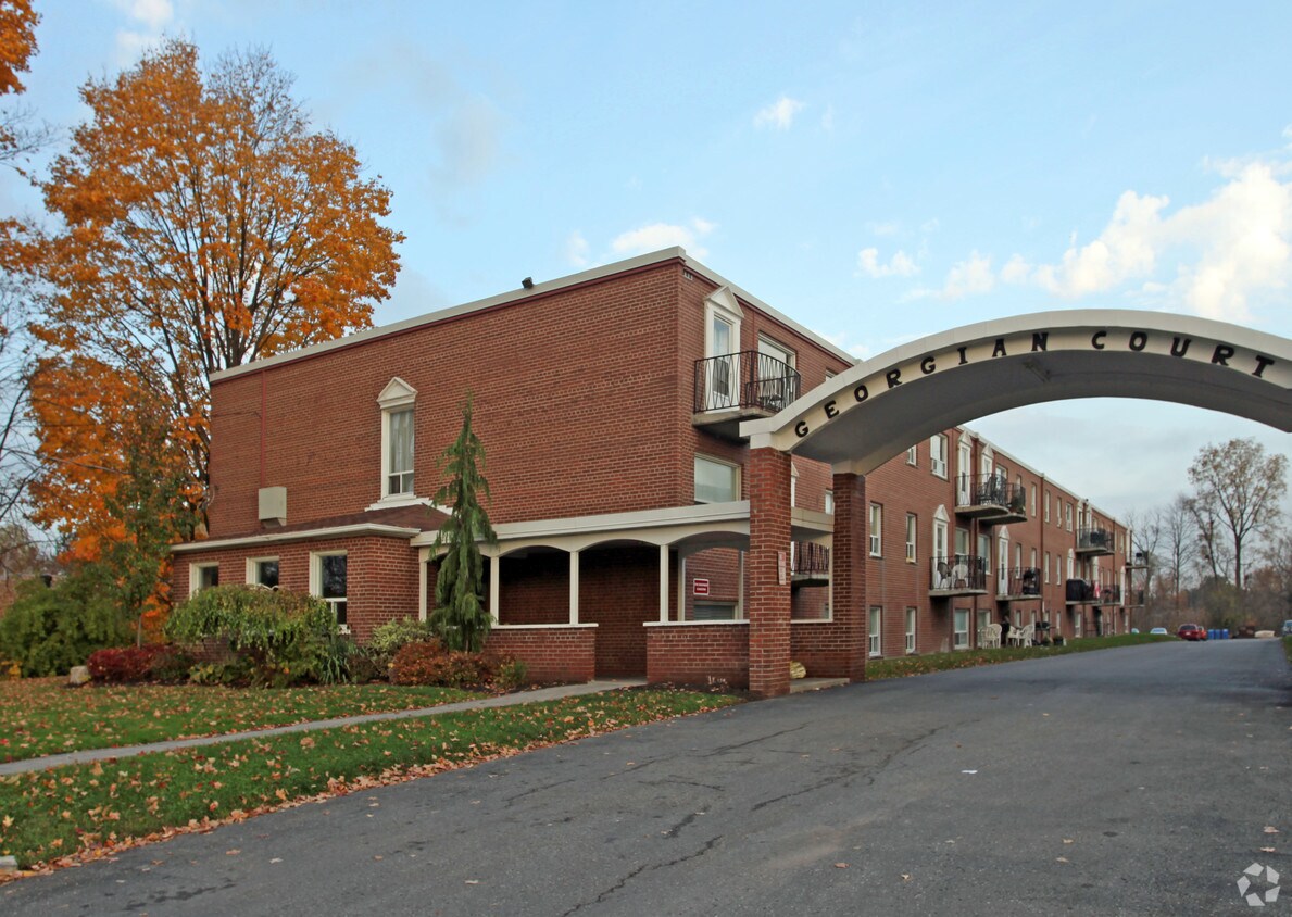Primary Photo - Georgian Park Apartments