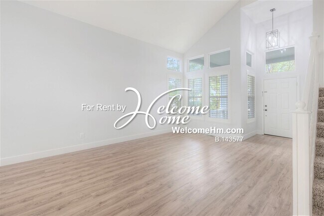 Foto del edificio - 4698 Hampton Ln