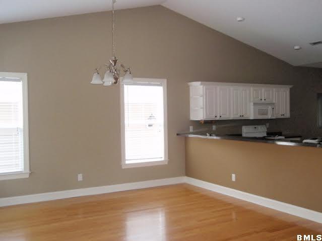 Foto del edificio - 3 Caswell Ave