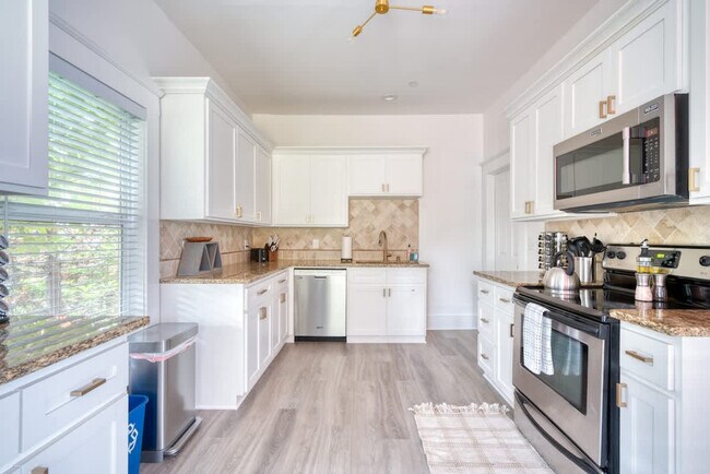 Foto del edificio - 315-317-317 NE Beech St