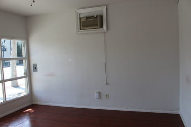 Building Photo - 462 3rd Ave