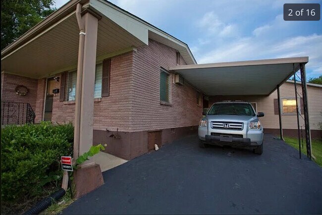 Foto del edificio - 107 Clifton Ct
