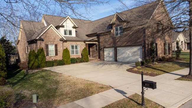 Foto del edificio - 611 Band Dr