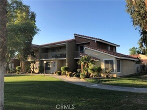 Building Photo - 307 Tava Ln