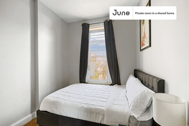 Foto del edificio - Room in Shared 4 bed/1 bath home