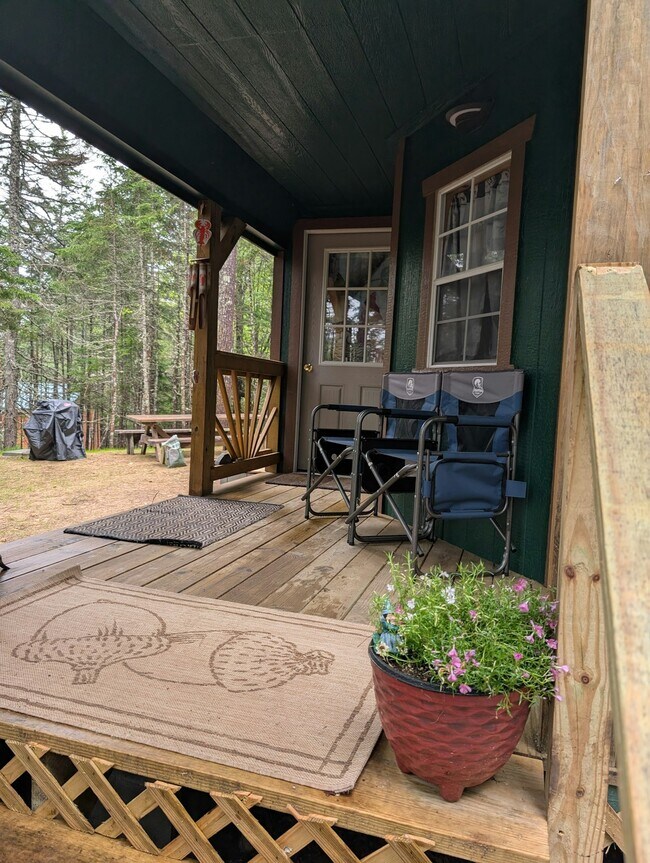 Foto del edificio - 41 Sportsmen Lodge Rd