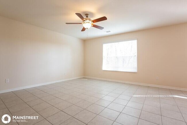 Building Photo - 2507 Queen Bee Drive, Columbia, TN 38401