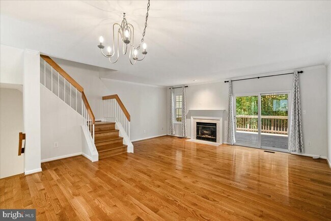 Building Photo - 8316 Linden Oaks Ct
